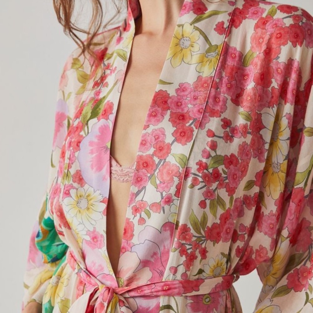Spell Madame Peacock Kimono - M/L NWT - Picture 14 of 15